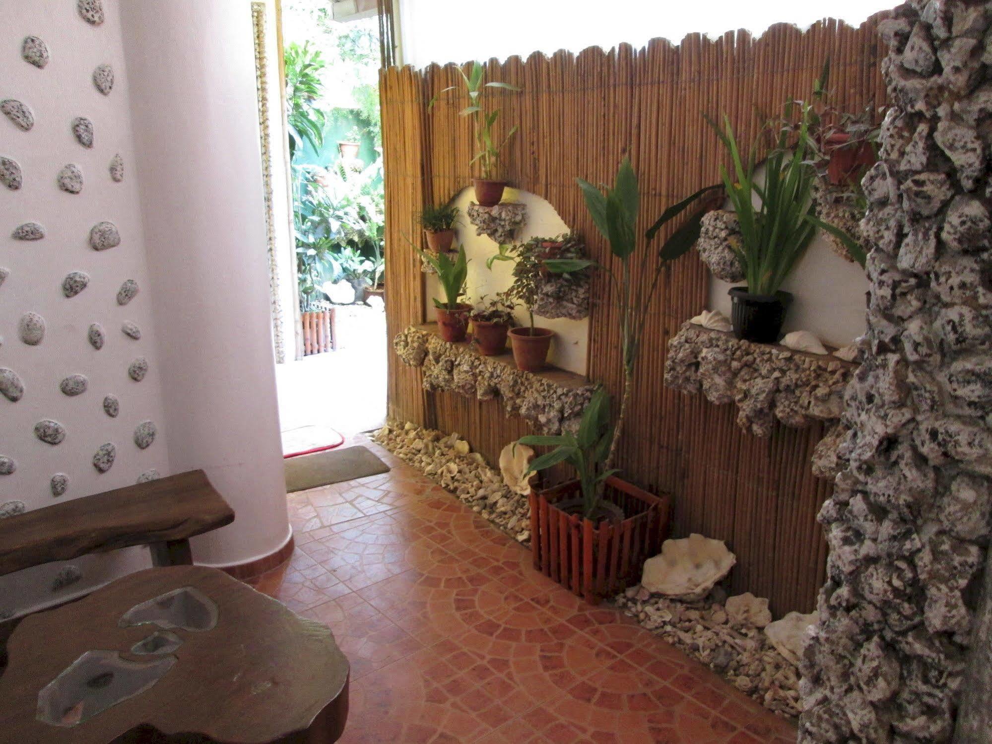 Amigos Beach Resort Balabag  Exterior foto